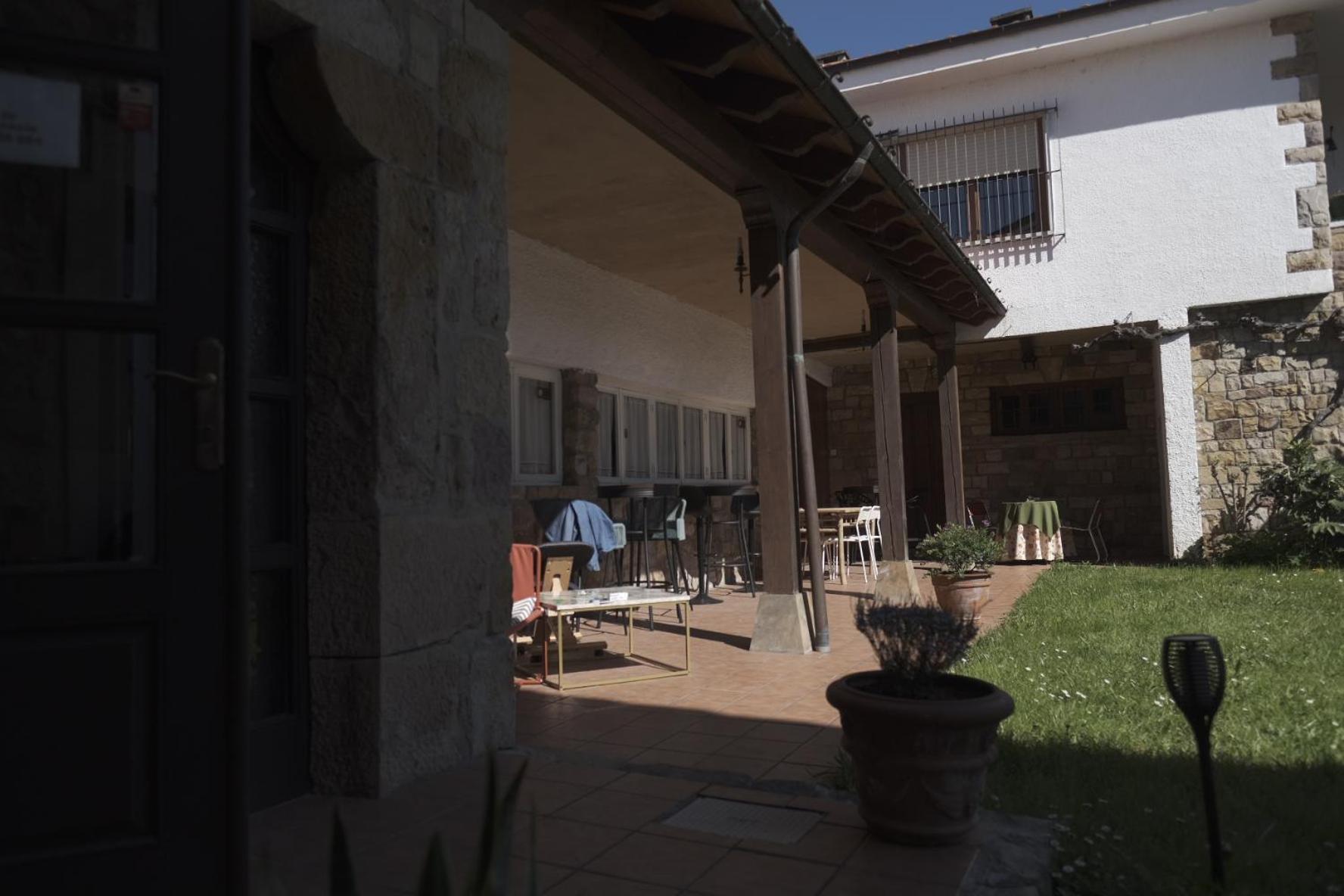 Posada La Estela De Barros Corrales De Buelna Exterior foto